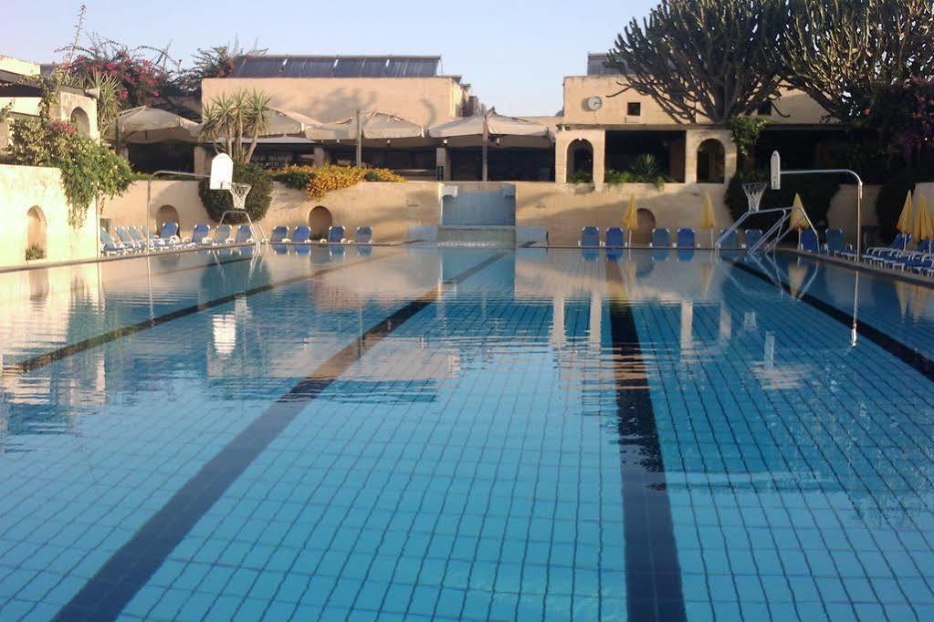 Mellieha Holiday Centre Екстер'єр фото
