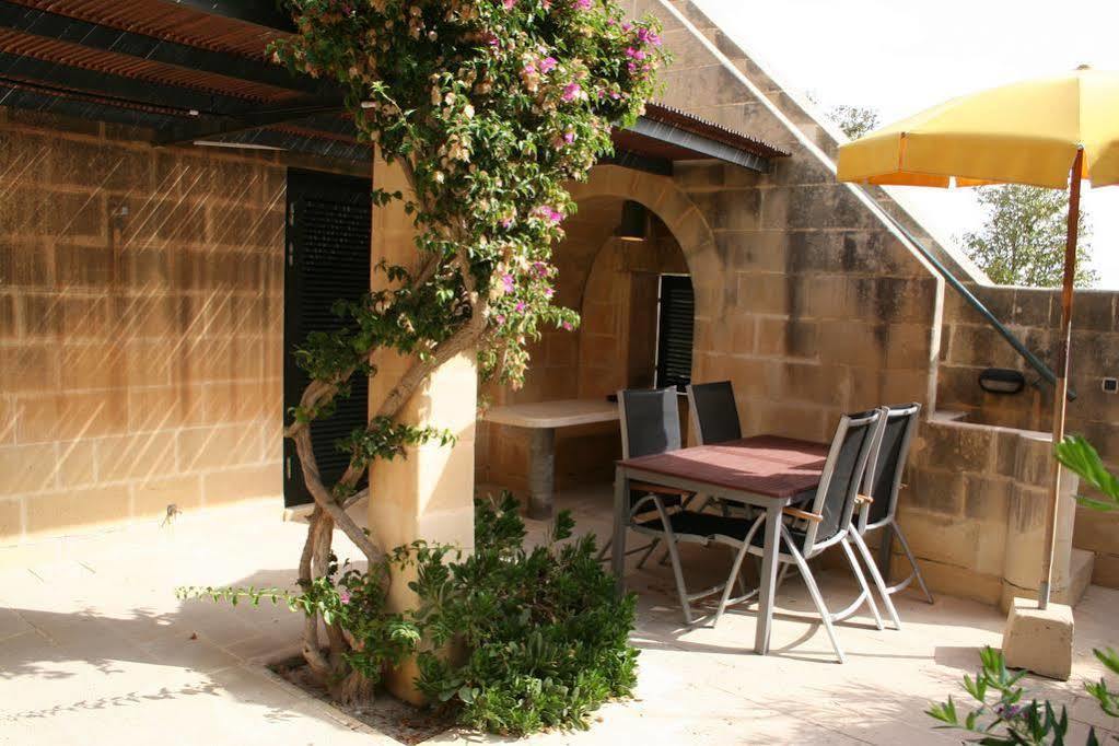 Mellieha Holiday Centre Екстер'єр фото