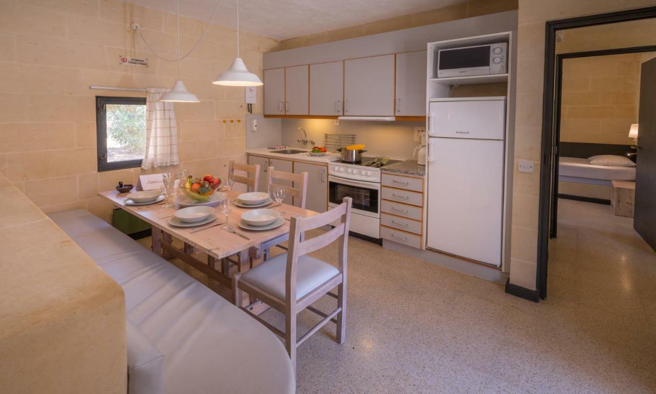 Mellieha Holiday Centre Екстер'єр фото